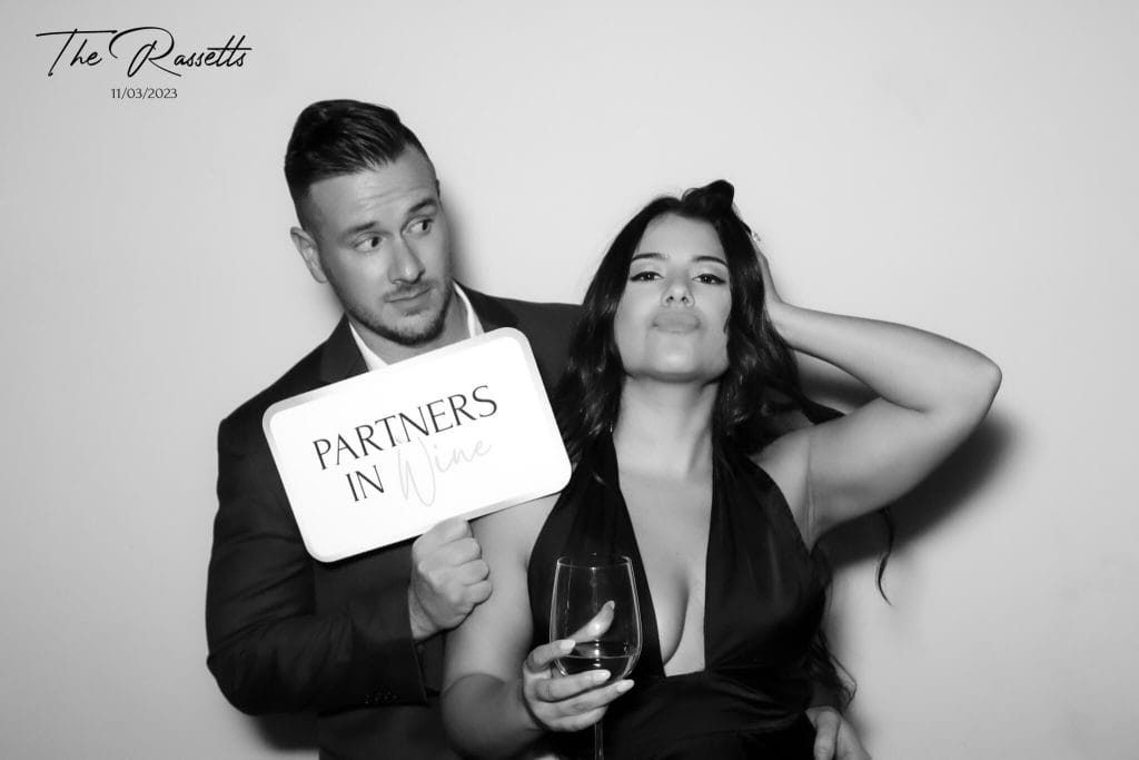 Glam-01 Wedding Photo Booth rental